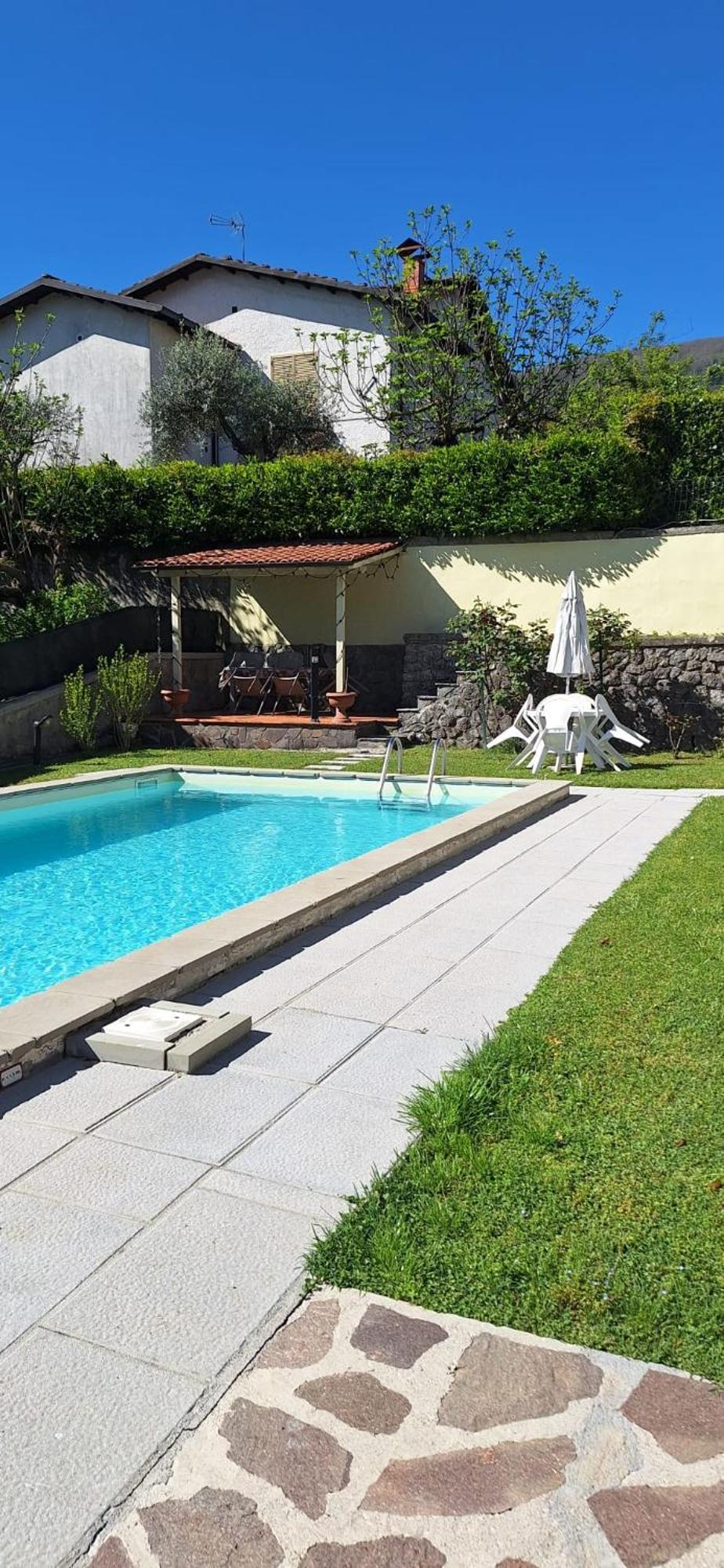 B&B Da Franca Camporgiano Exteriör bild