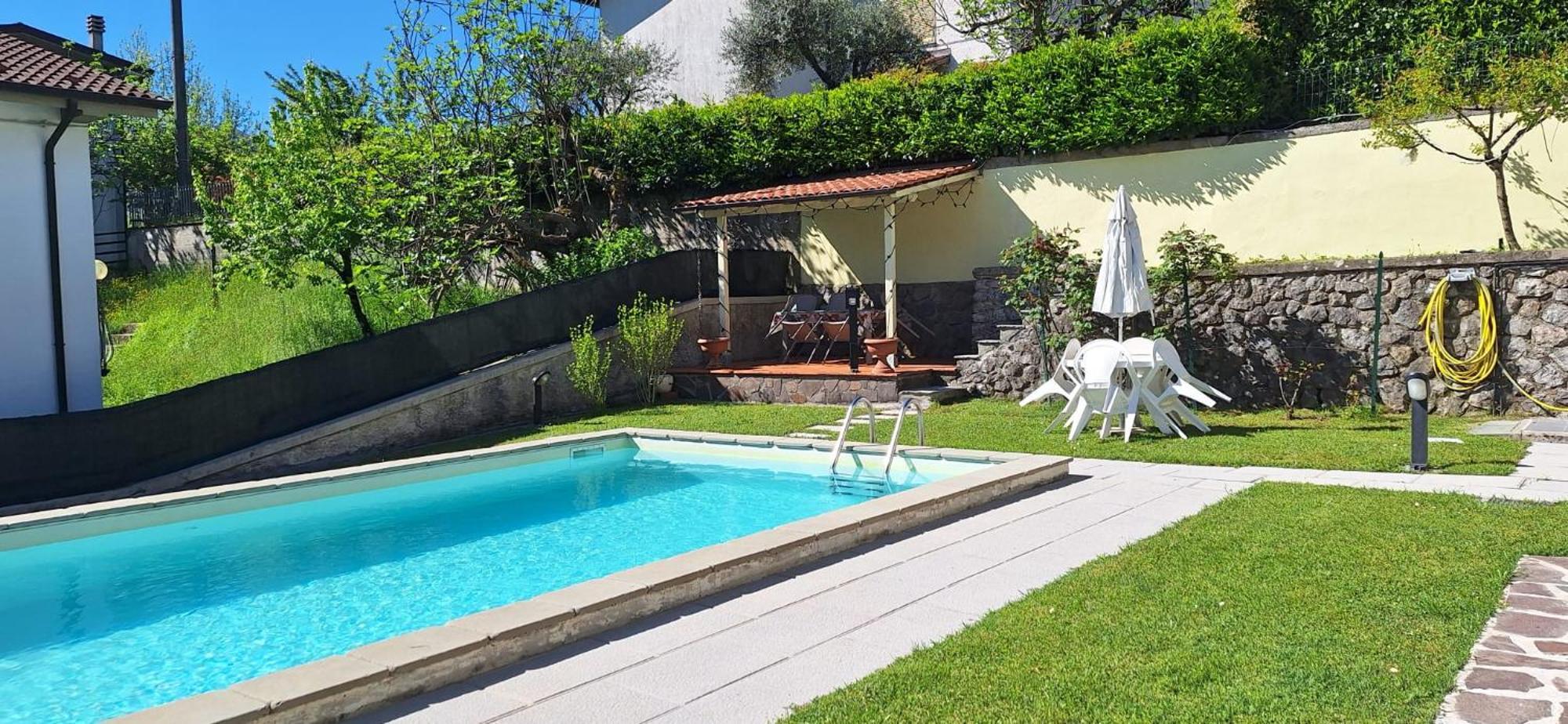 B&B Da Franca Camporgiano Exteriör bild